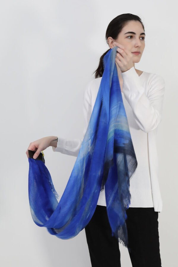 SKYLINE BLUE ITALIAN CASHMERE SCARF - Image 4