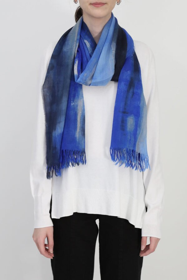 SKYLINE BLUE ITALIAN CASHMERE SCARF - Image 2