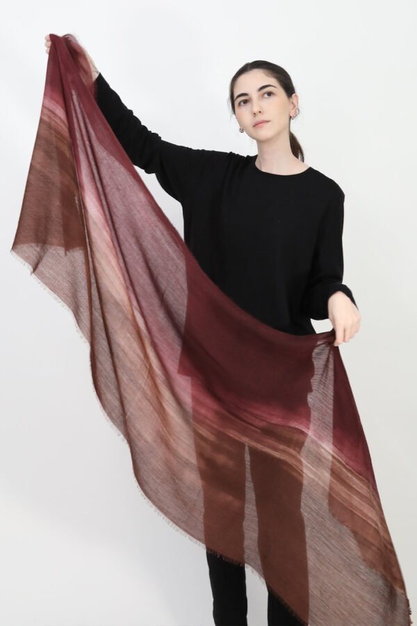 CHESTNUT BURGUNDY ITALIAN CASHMERE SCARF - Image 4