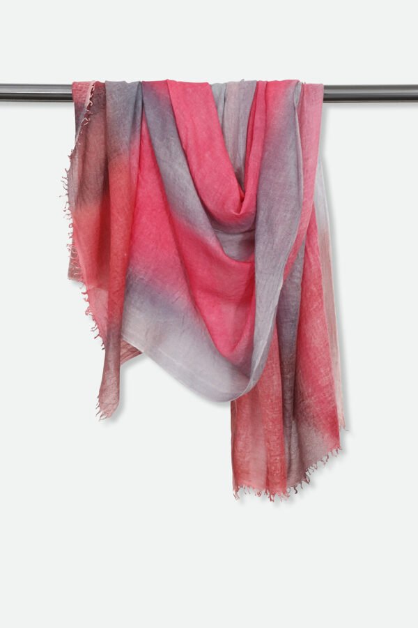 HAZELNUT SPRING SCARF IN HAND DYED CASHMERE - Image 3