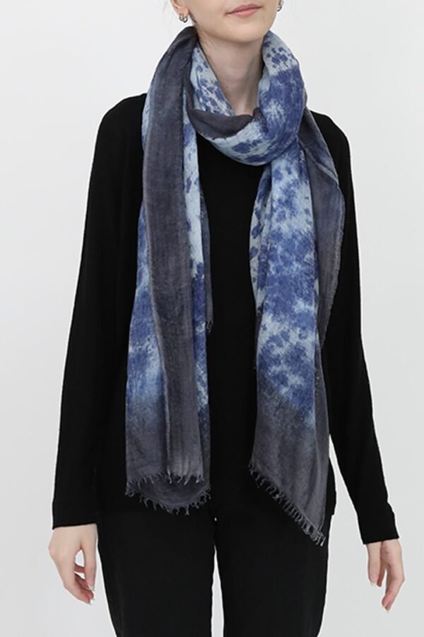 BORDERED DENIM SCARF IN HAND DYED CASHMERE - Image 2