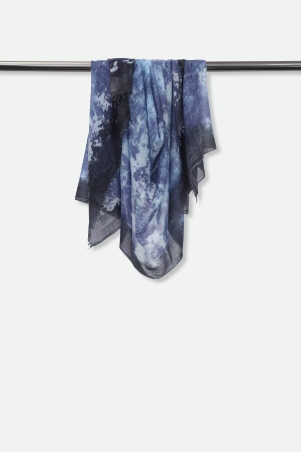 BORDERED DENIM SCARF IN HAND DYED CASHMERE - Image 4