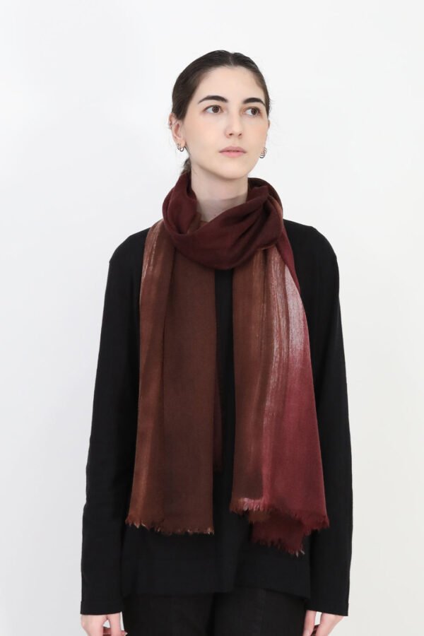 CHESTNUT BURGUNDY ITALIAN CASHMERE SCARF - Image 2