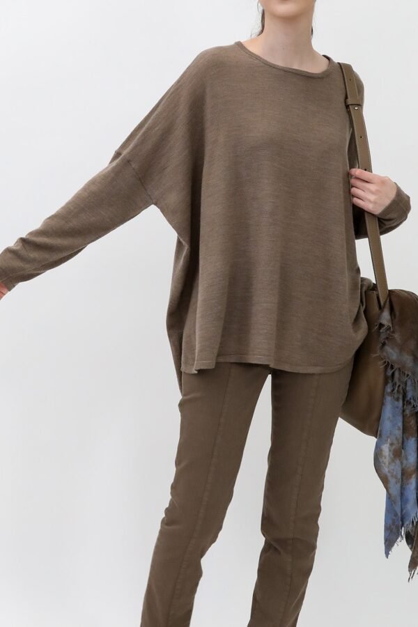 MATTEO OVERSIZED LONG SLEEVE CREW IN FINE ITALIAN MERINO - Image 3